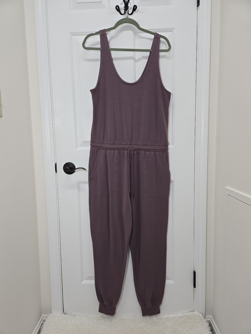 Athleta Balance purple sleeveless scoop-neck jumpsuit w/drawstring waist Large